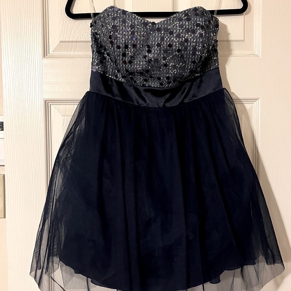 NWOT Teeze Me Navy Sleeveless Semi Formal Cocktail Dress